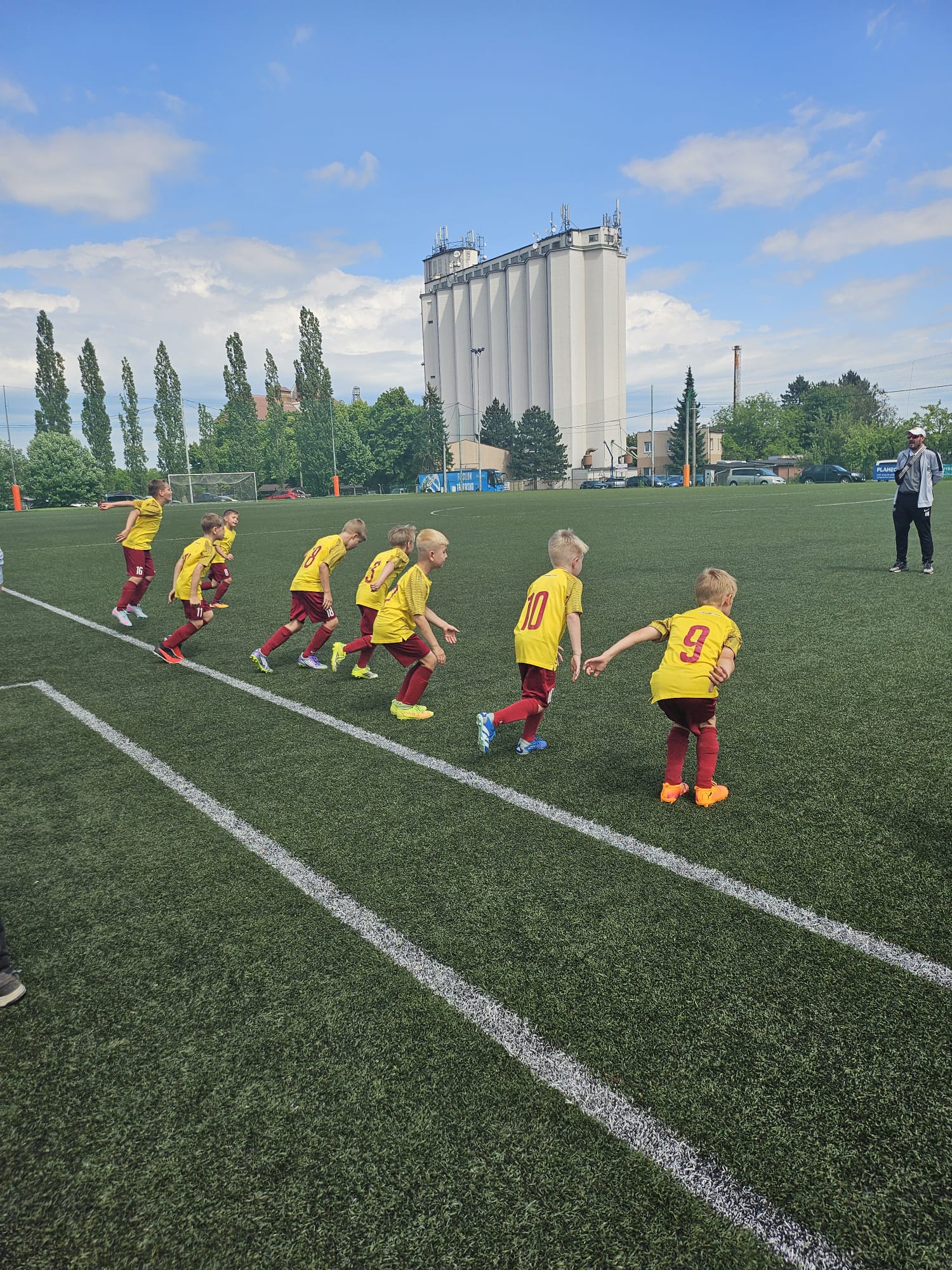 dukla-jizni-mesto-u9-4.jpeg